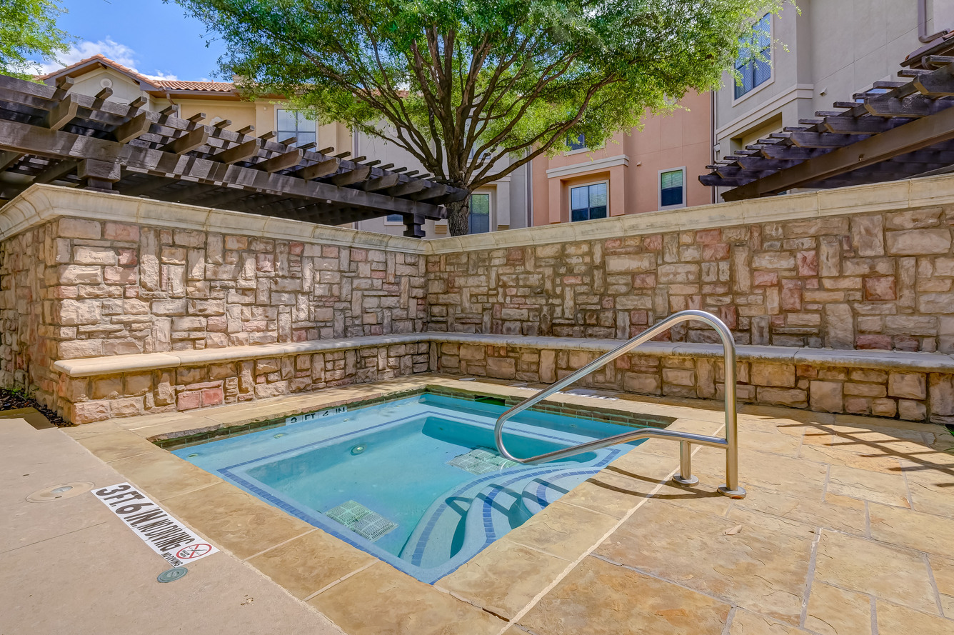 La Villita Lakeside and Landings amenity photo - Irving, TX