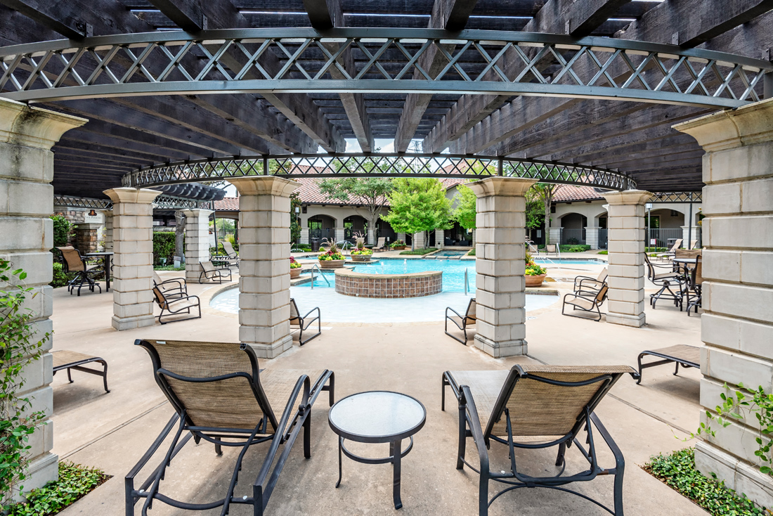 La Villita Lakeside and Landings Apartments Irving, TX Home